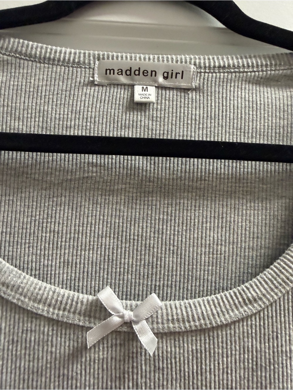 Gray ribbed sweater - Picture 4 of 5